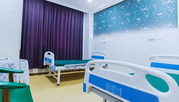百媚千骄