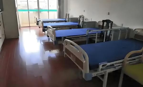 法界名妈：为人后母